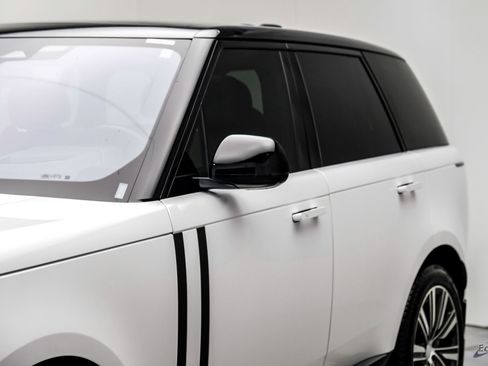 Used 2023 Land Rover Range Rover SE AWD/4WD image 28