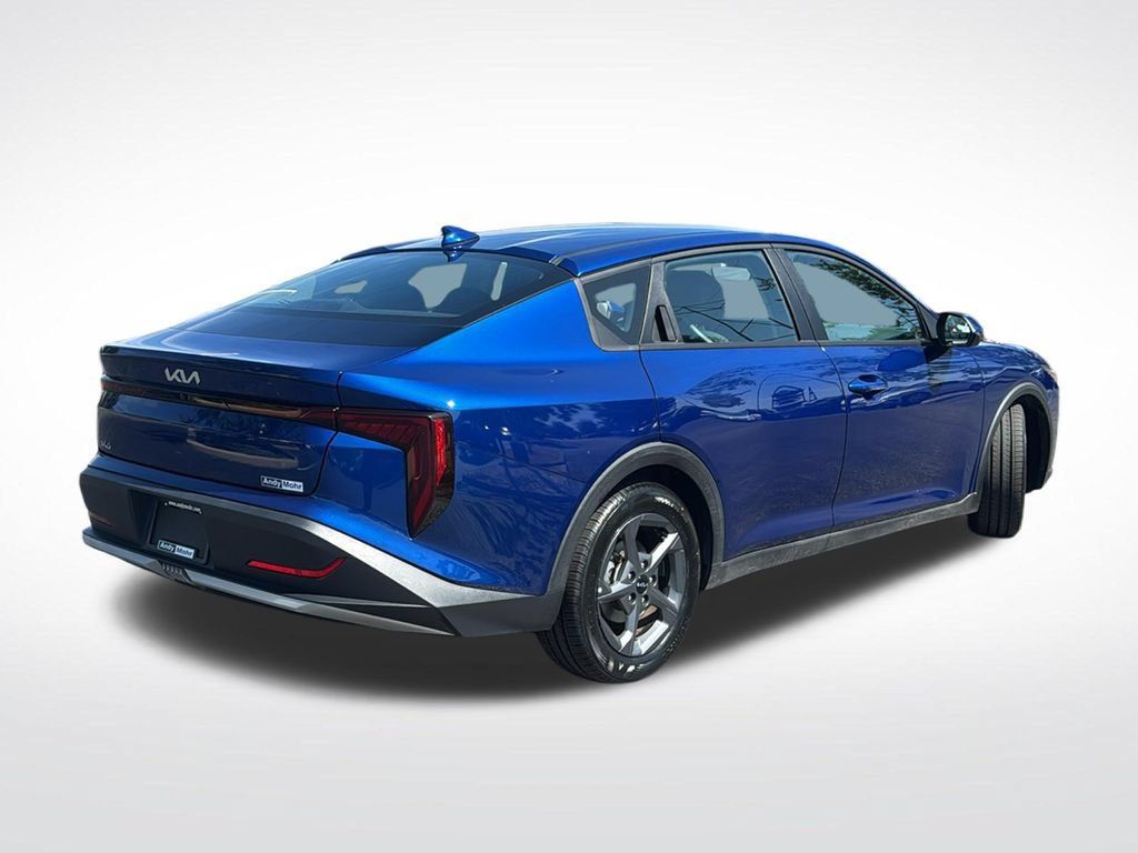Used 2025 Kia K4 FWD image 7