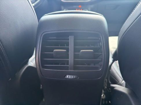 Used 2021 Ford Escape Titanium AWD/4WD image 19