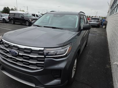 Used 2025 Ford Explorer Active