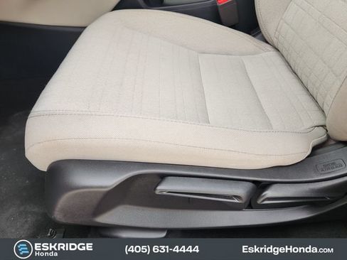 Used 2023 Honda HR-V LX image 24