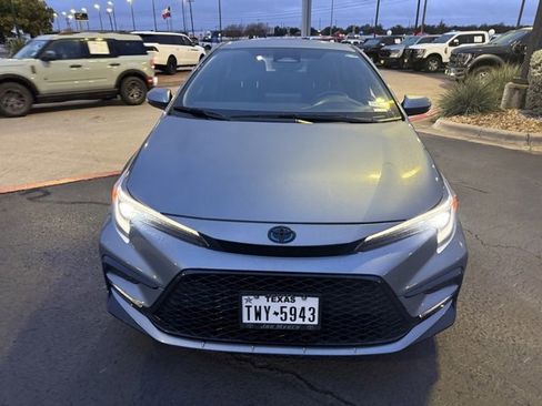 Used 2024 Toyota Corolla SE image 8