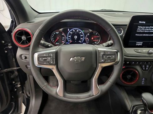 Used 2025 Chevrolet Blazer RS image 20