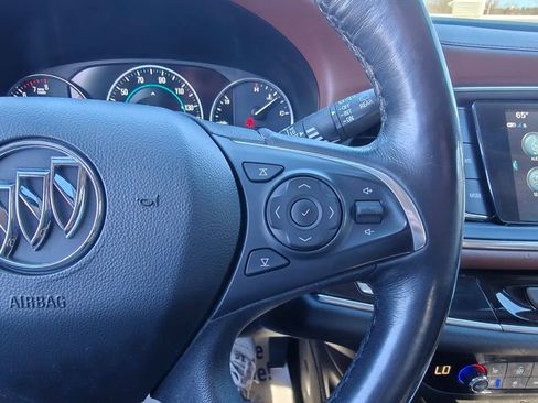 Used 2019 Buick Enclave Avenir w/ Avenir Technology Package AWD/4WD image 31