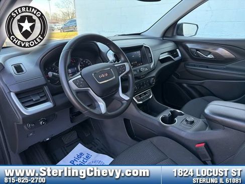 Used 2024 GMC Terrain SLE FWD image 9