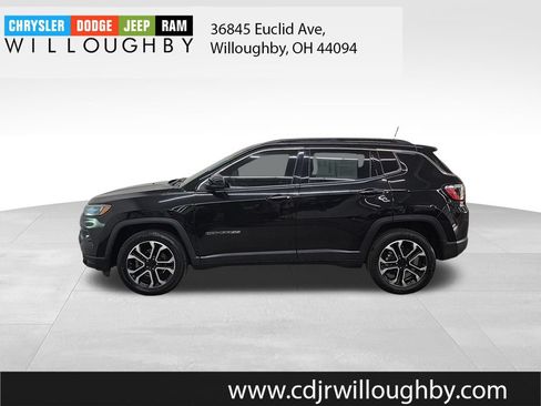 Used 2023 Jeep Compass Limited AWD/4WD image 6