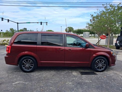 Used 2018 Dodge Grand Caravan GT FWD image 5