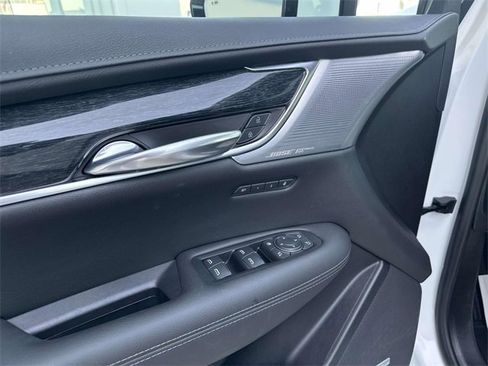 Certified 2022 Cadillac XT5 Premium Luxury image 18