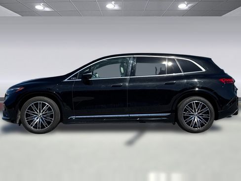 Used 2023 Mercedes-Benz EQS 580 4MATIC SUV image 2