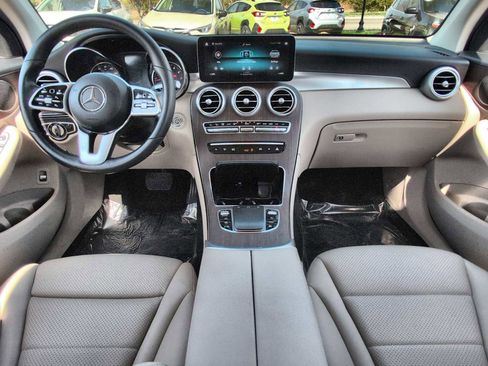 Used 2022 Mercedes-Benz GLC 300 4MATIC image 15