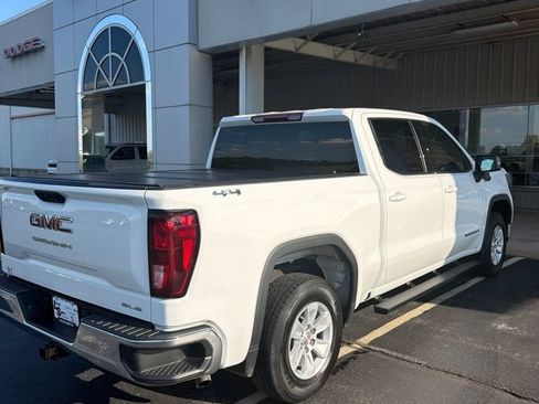 Used 2024 GMC Sierra 1500 SLE AWD/4WD image 3