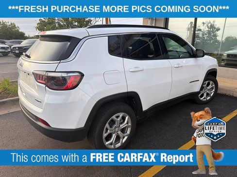 Used 2024 Jeep Compass Latitude AWD/4WD image 4
