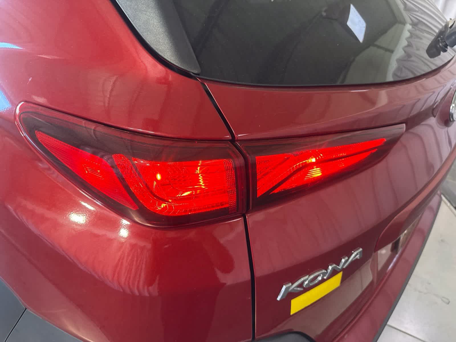 Used 2020 Hyundai Kona SEL FWD image 11