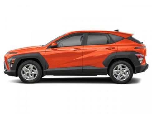Certified 2024 Hyundai Kona SE image 3