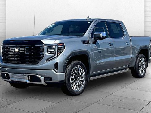 Used 2025 GMC Sierra 1500 Denali Ultimate AWD/4WD image 13