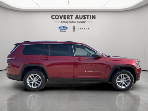 Used 2024 Jeep Grand Cherokee L Laredo RWD image 6