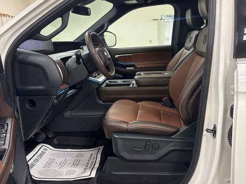 Used 2026 Ford Expedition King Ranch AWD/4WD image 13
