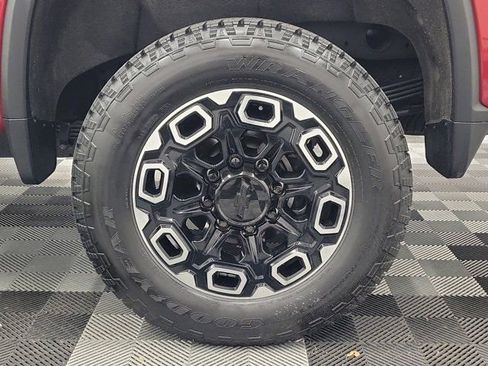 Used 2025 Chevrolet Silverado 2500 LTZ w/ LTZ Plus Package RWD image 12