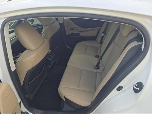 Used 2021 Lexus ES 350 w/ Premium Package FWD image 5