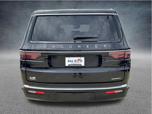 Used 2024 Jeep Wagoneer Series II w/ Flexible Seating Group RWD image 8