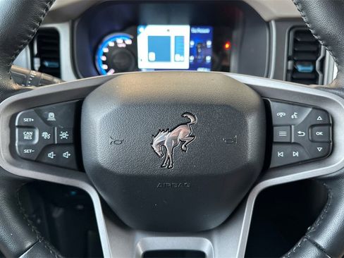 Used 2024 Ford Bronco Wildtrak image 25