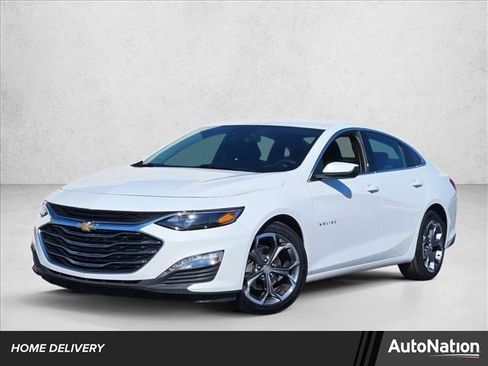 Used 2024 Chevrolet Malibu LT FWD image 1