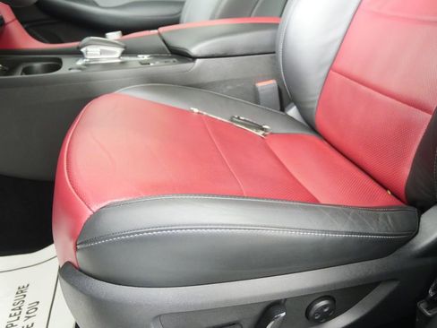 Used 2025 INFINITI QX50 Sport image 10