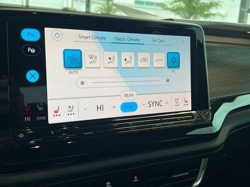 New 2026 Volkswagen Atlas SEL Premium R-Line image 16