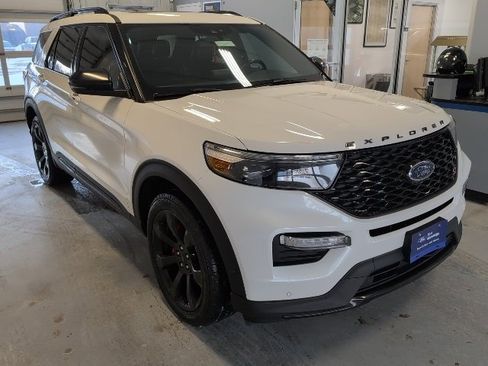 Used 2020 Ford Explorer ST w/ ST Street Pack image 7