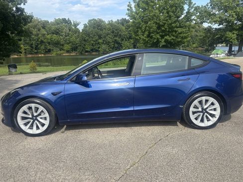 Used 2022 Tesla Model 3 RWD image 6