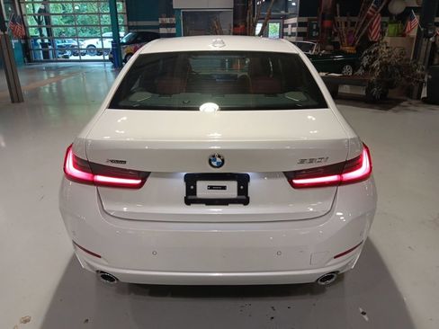 Used 2025 BMW 330i xDrive Sedan w/ Premium Package AWD/4WD image 12