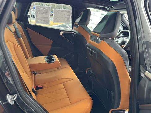 Certified 2025 BMW X3 xDrive30i w/ Premium Package image 11