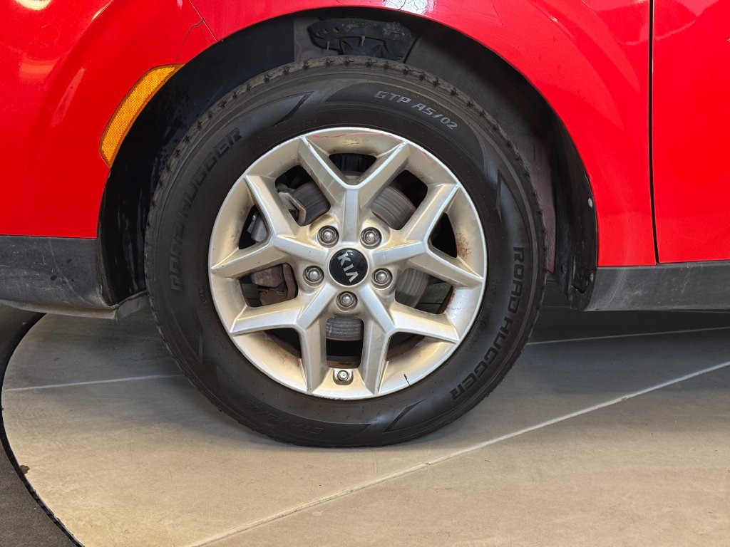 Used 2020 Kia Soul S FWD image 24