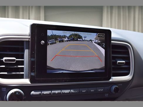 New 2025 Hyundai Venue Limited image 24