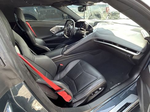 Used 2021 Chevrolet Corvette Stingray Premium Conv w/ Z51 Performance Package image 11