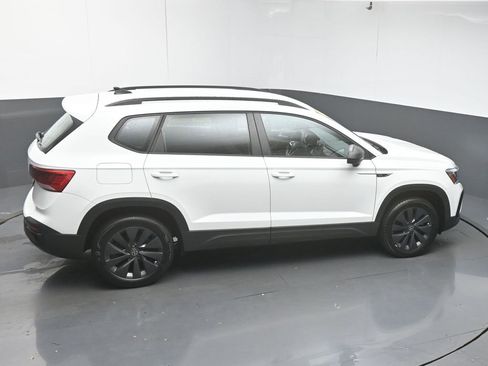 Used 2022 Volkswagen Taos S image 49