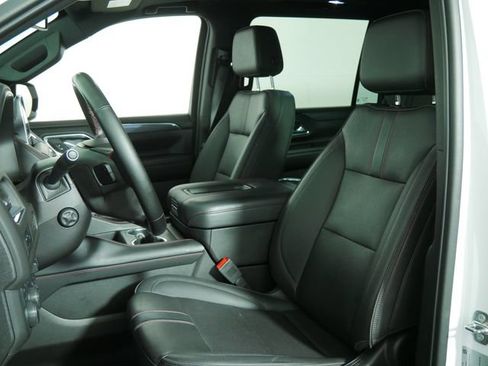 Used 2023 Chevrolet Suburban RST w/ Sport Performance Package AWD/4WD image 21