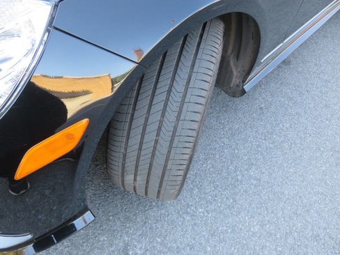 Used 2013 Mercedes-Benz E 350 4MATIC Sedan image 30