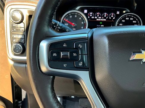 Certified 2021 Chevrolet Silverado 1500 LTZ w/ Technology Package image 21