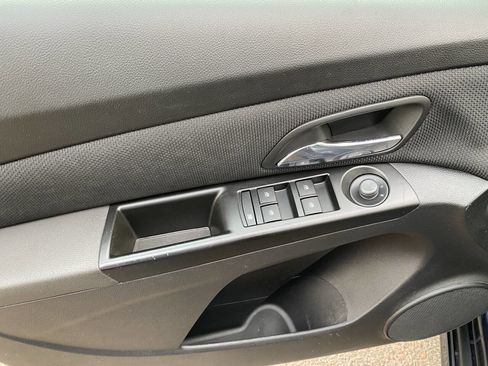 Used 2014 Chevrolet Cruze LT w/ RS Package image 26