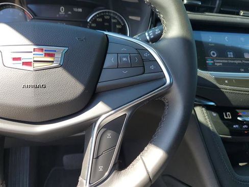 Used 2023 Cadillac XT5 Luxury FWD image 46