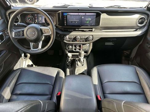 Used 2024 Jeep Wrangler Unlimited Sahara w/ Safety Group AWD/4WD image 14