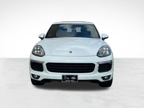 Used 2017 Porsche Cayenne Platinum Edition image 6