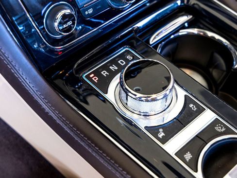 Used 2012 Jaguar XJ L image 18