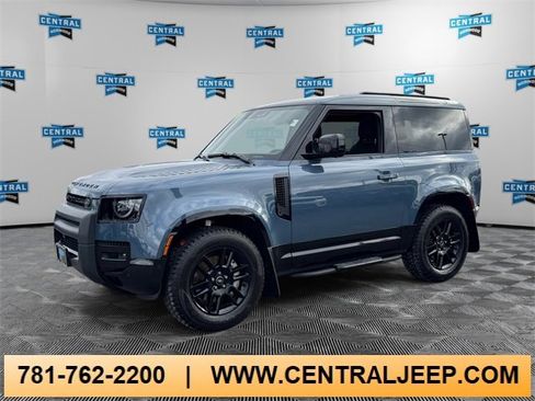 Used 2025 Land Rover Defender 90 X-Dynamic SE image 1