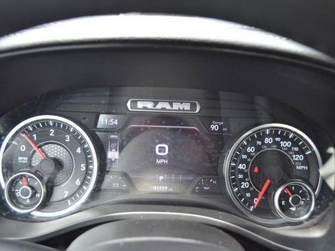 Used 2025 RAM 1500 Laramie AWD/4WD image 22