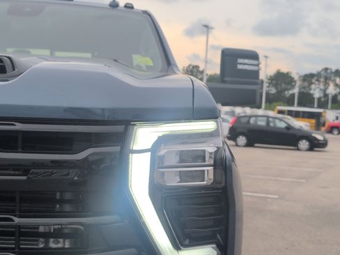New 2026 Chevrolet Silverado 2500 LTZ w/ LTZ Plus Package AWD/4WD image 12