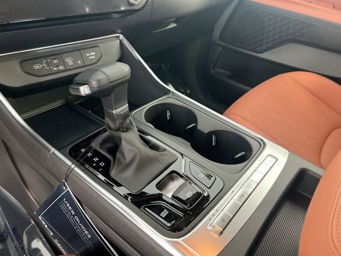 New 2026 Kia Carnival EX image 21