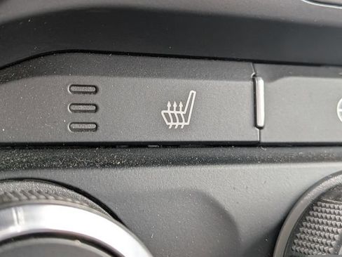 Used 2024 RAM 1500 Big Horn AWD/4WD image 21