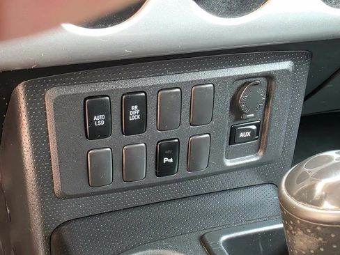 Used 2007 Toyota FJ Cruiser 2WD image 21